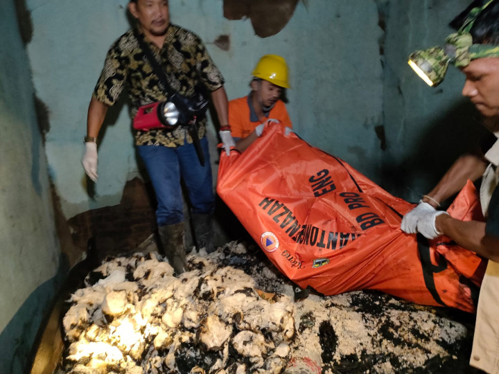 Nenek dan Cucu Ditemukan Tewas Terbakar dalam Rumah di Kudus