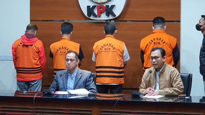 Wali Kota Bandung Yana Mulyana Tersangka Suap Pengadaan CCTV dan Jaringan Internet <i>Smart City</i>