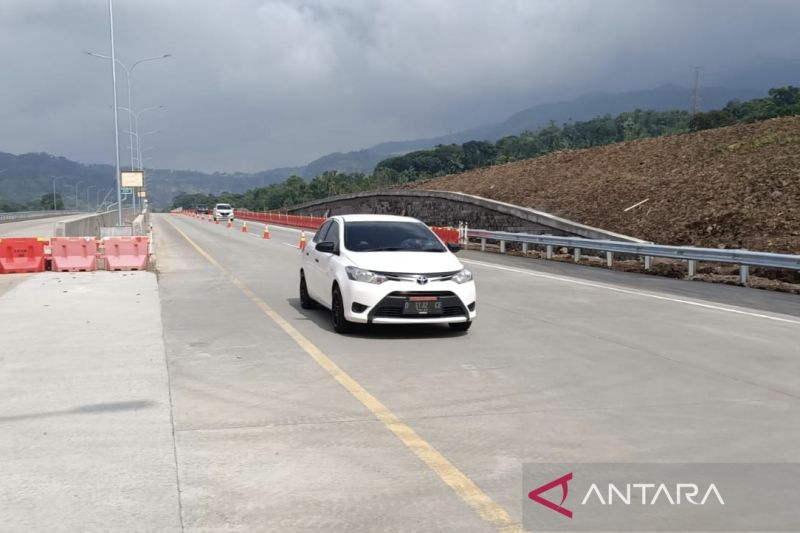 Tol Cisumdawu Mulai Dibuka Fungsional Hari Ini