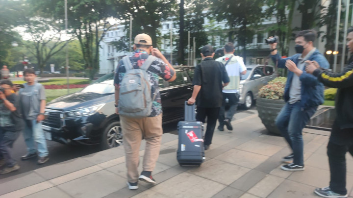 KPK Sita Sejumlah Dokumen dari Ruangan Wali Kota Bandung