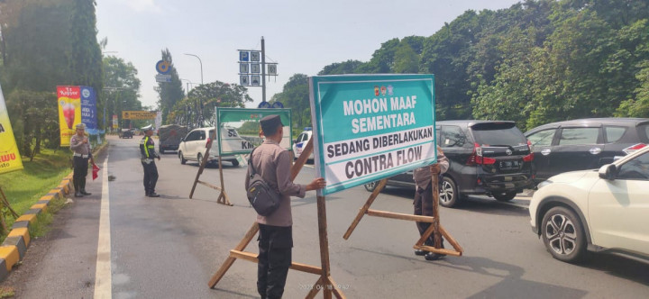 Pemudik Membeludak, Rest Area 207 Tol Palikanci Sempat Ditutup