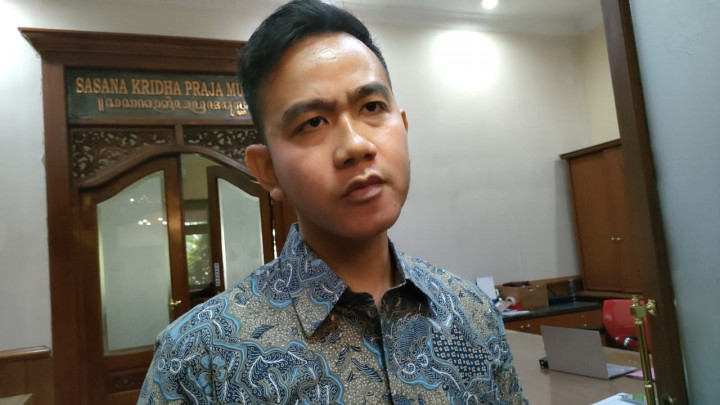 Gibran Imbau Warga Takbir Keliling dengan Jalan Kaki