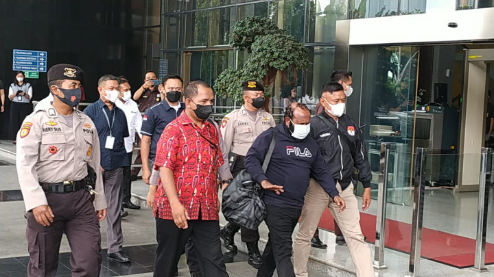 Lagi, Penahanan Bupati Nonaktif Mamberamo Tengah Diperpanjang