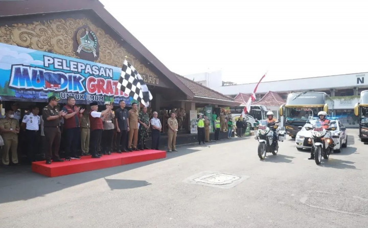 Ratusan Peserta Mudik Gratis di Malang Berangkat Serentak Hari Ini