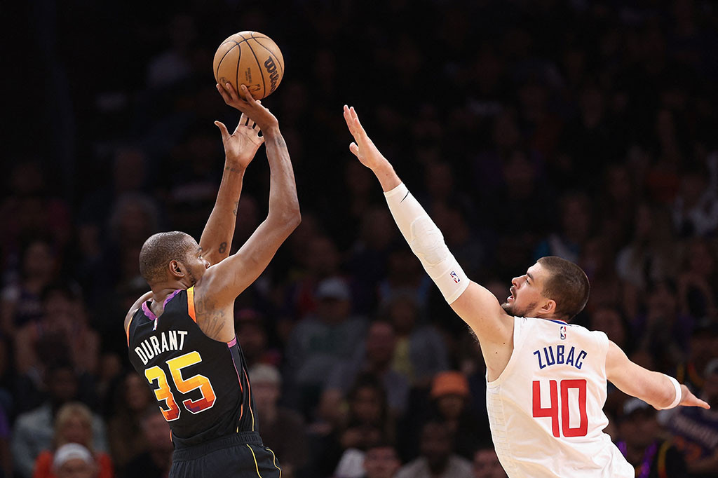 Kalahkan Clippers 123-109, Suns Bangkit dari Gim Pertama Playoff