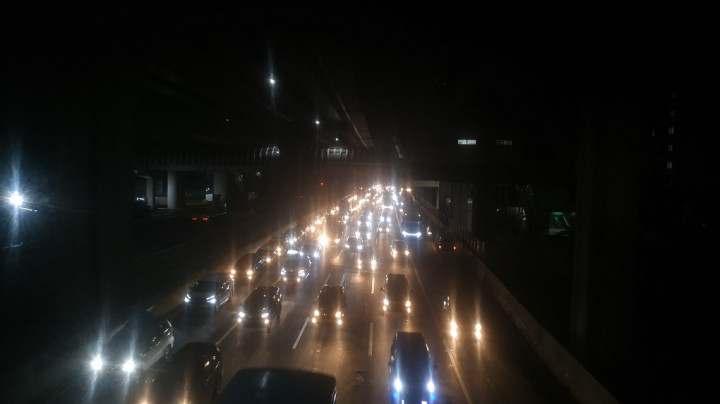 Tol Jakarta-Cikampek Macet Sepanjang 26 Km, Contraflow Diberlakukan