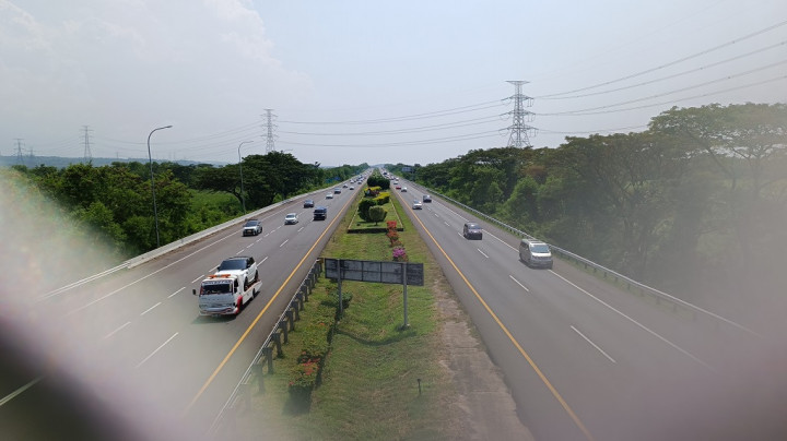 Terjebak Macet di Tol, Pemudik Habiskan 11 Jam Perjalanan dari Serang ke Cirebon