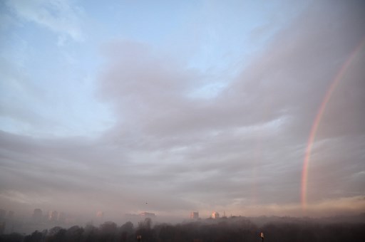 Kilatan di Atas Langit Ukraina Picu Kekhawatiran Warga