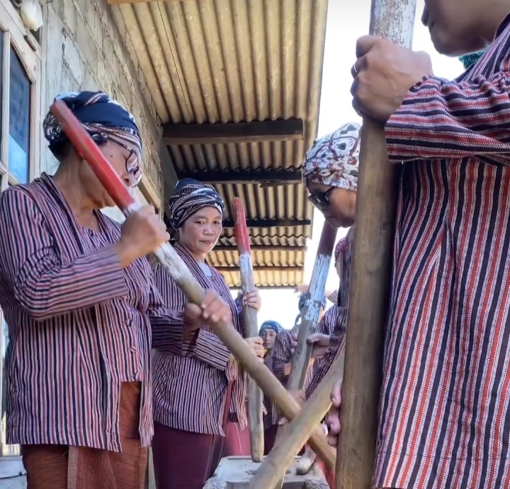 Gerhana Matahari, Warga Gunungkidul Gelar Tradisi <i>Gejog Lesung</i>