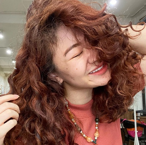 DIY Masker Santan untuk Rambut 'Kriwil' ala Gracia Indriani