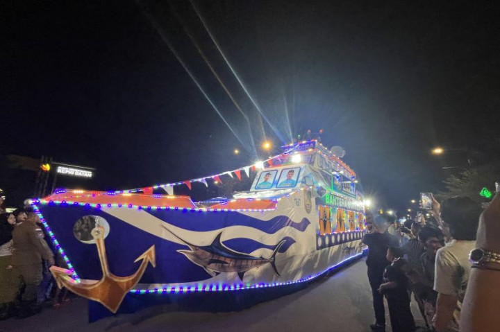 135 Mobil Hias di Batam Semarakkan Pawai Takbir Idulfitri