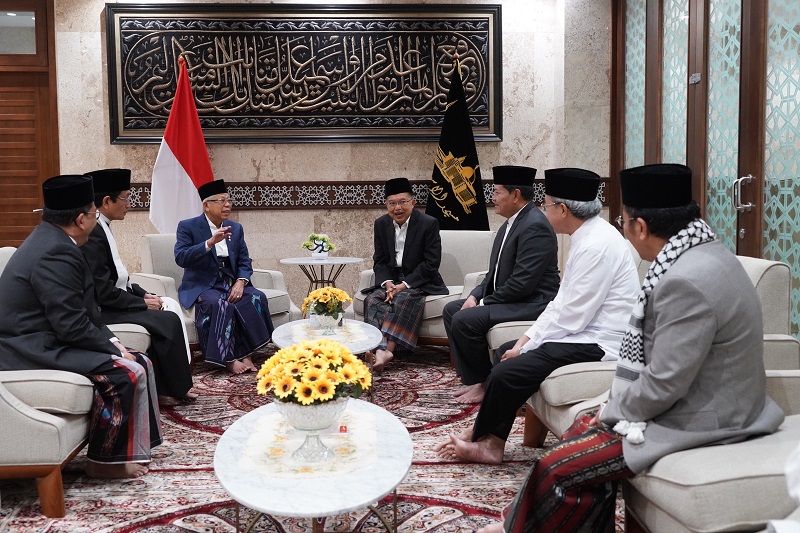 Usai Salat Idulfitri, Wapres Rayakan Lebaran Bersama Keluarga di Kediaman Resmi