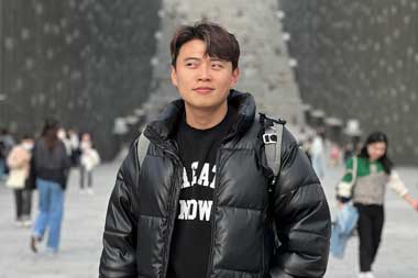 Jang Hansol Minta Maaf Usai Dikritik Karena Bikin Konten Kematian Moonbin ASTRO