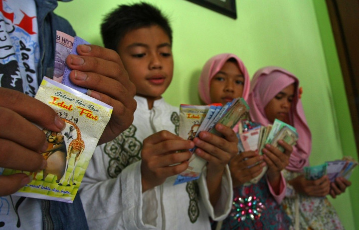 Sejarah Angpau Lebaran: Hasil Akulturasi Budaya