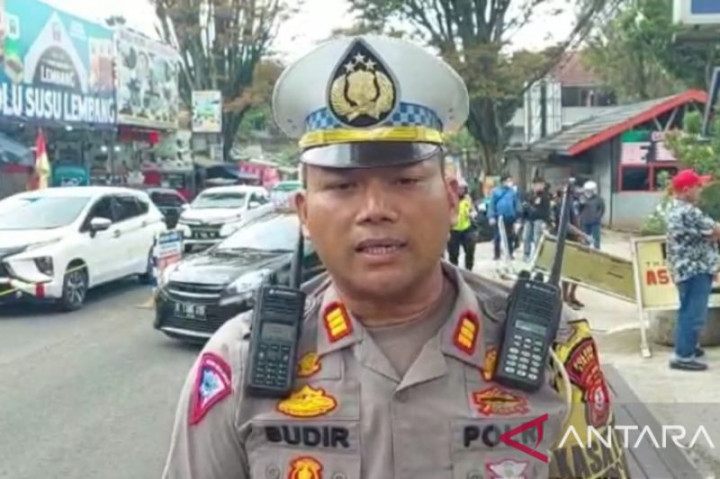 Polisi Berlakukan Satu Arah Menuju Wisata Lembang