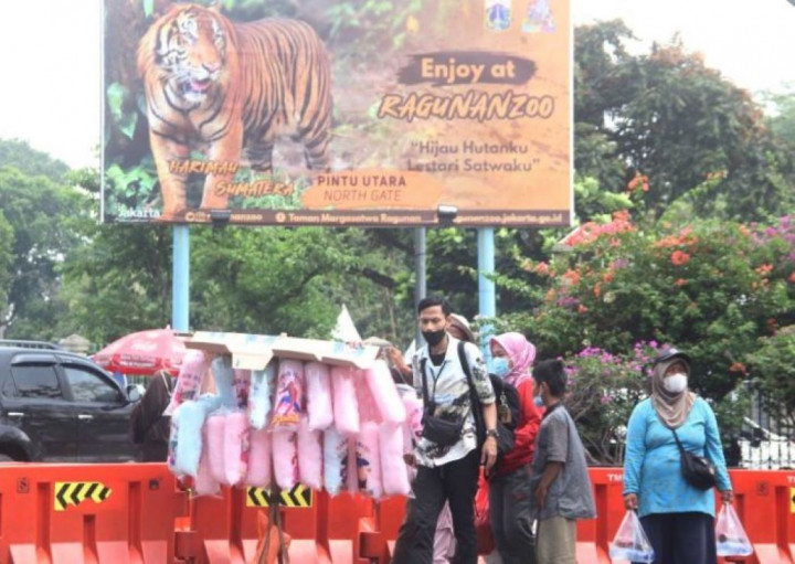 Hari Kedua Lebaran, Pengunjung Taman Margasatwa Ragunan Capai 94 ribu