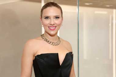 Scarlett Johansson Pensiun dari Marvel