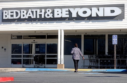 <i>Nyerah</i> Juga! Bed Bath & Beyond Akhirnya <i>Ngajuin</i> Bangkrut