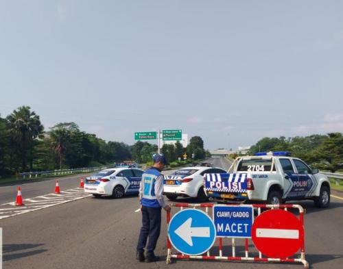 Kendaraan Menuju Puncak Dialihkan Menuju Kota Bogor