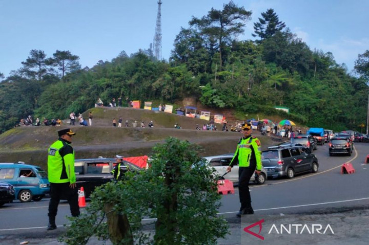 Kemacetan Horor 24 Jam Kawasan Puncak Mulai Terurai
