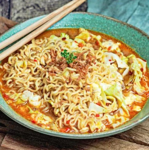 Simak cara buat mi nyemek dengan ati ampela yang pasti enak berempah bumbu. (Foto: Dok. Endeus TV)