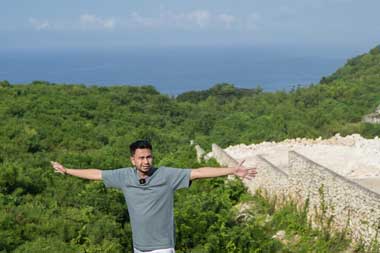 Raffi Ahmad Bangun Villa Super Mewah di Tebing Uluwatu