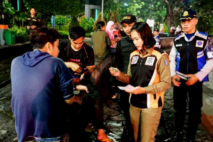 Pemkot Surabaya Kerahkan RT/RW Awasi Pendatang usai Lebaran