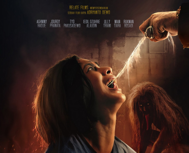 Ketika Aghniny Haque Dirasuki Roh Gaib di Poster Film Kajiman