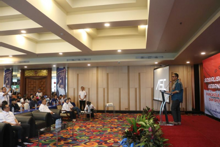 Sahroni Sebut Konstitus Jamin Kebebasan Berpendapat, Tapi Jangan Sebar Hoaks