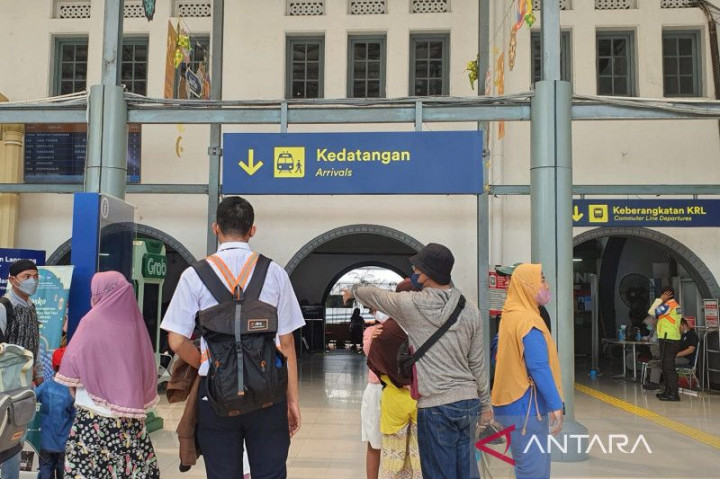 Hari Ini, 44 Ribu Pemudik Diperkirakan Tiba di Jakarta Melalui Kereta Api