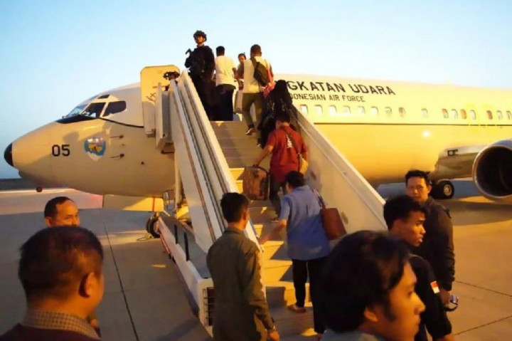 TNI Berhasil Evakuasi 11 Warga Negara Australia di Sudan