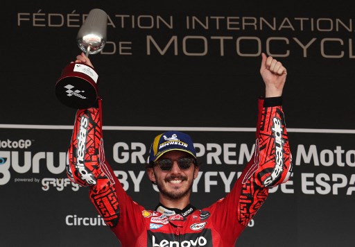 MotoGP Spanyol: Menang Duel dengan Binder, Bagnaia Finis sebagai Juara