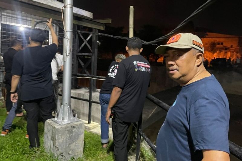 BPBD Kota Medan mendirikan posko luapan Sungai Deli akibat banjir bandang. Foto Branda ANTARA