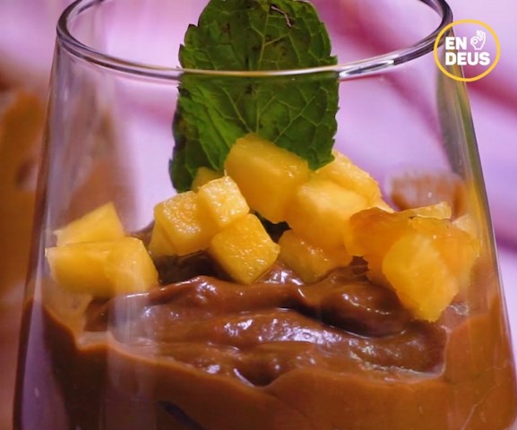 Sontek resep puding alpukat cokelat ini, pasti ketagihan! (Foto: Dok. Endeus TV)