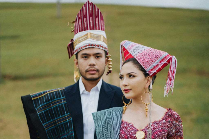 Ketahui Rangkaian Adat Batak yang Dijalani Jessica Mila Sebelum Menikah
