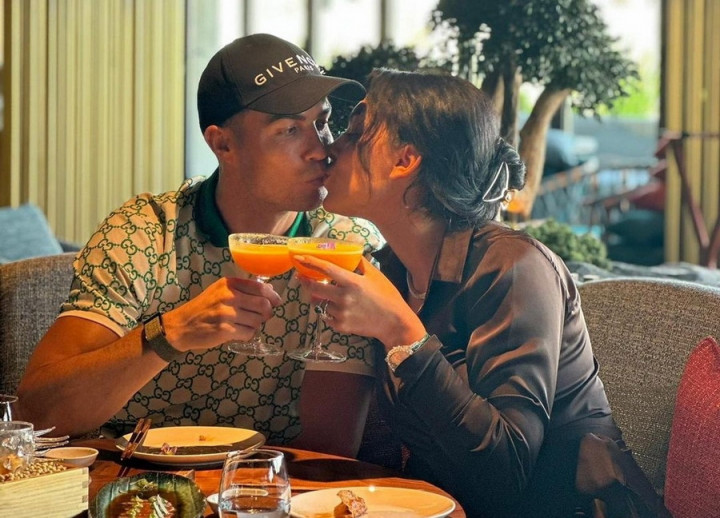 Bantah Rumor Putus, Cristiano Ronaldo Pamer Foto Mesra dengan Georgina