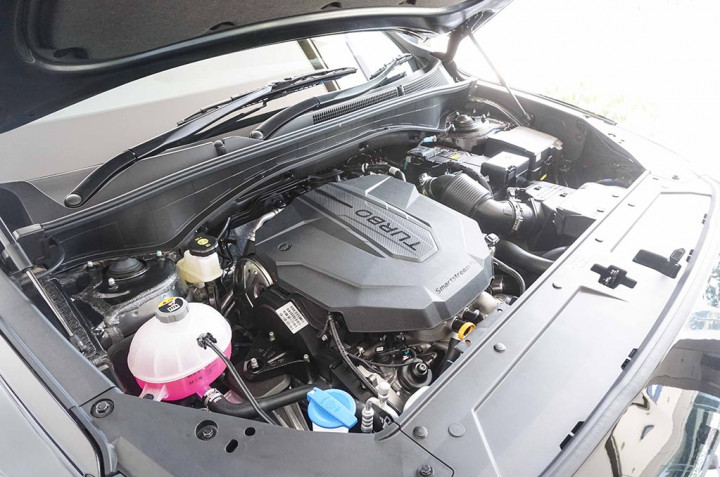 Membuka Kap untuk Menurunkan Suhu Mesin Lebih Cepat, Mitos/Fakta?