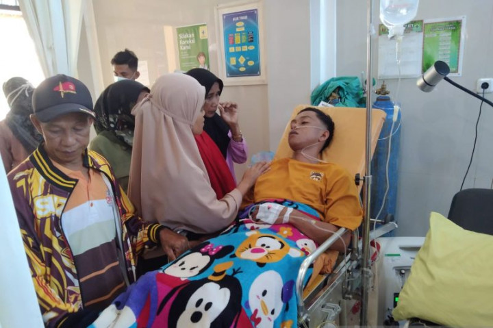 90 Pendaki Tersambar Petir di Gunung Seminung, 1 Tewas