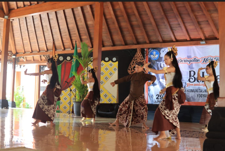 AKN Seni dan Budaya Yogyakarta Libatkan Penyandang Disabilitas dalam Peringatan Hari Tari Sedunia