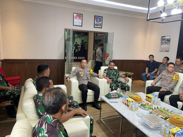 Begini Cara Menjaga Soliditas TNI-Polri