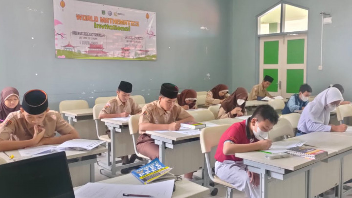 Keren! 3 Siswa MTsN 1 Pati Lolos Babak Final World Mathematics Invitation di Korsel