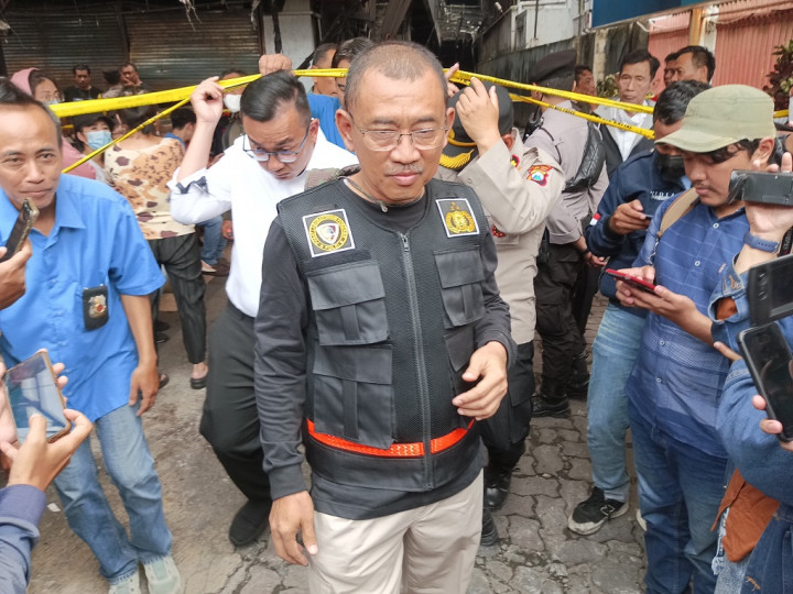 Lokasi Masih Panas, Polisi Kesulitan Cari Penyebab Kebakaran Mal Malang Plaza