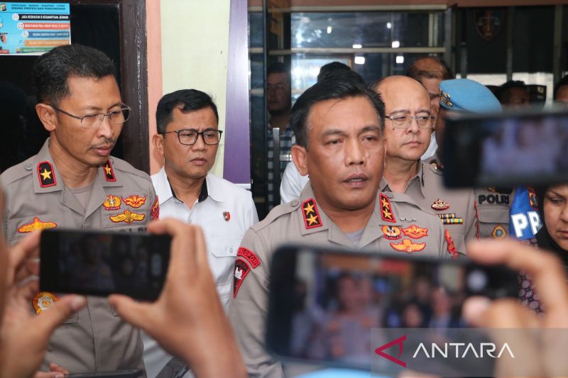 Kapolda Sumut Irjen Polisi R.Z. Panca Putra Simanjuntak memberikan keterangan kepada awak media terkait kasus penganiayaan yang melibatkan anak anggota Polri AKBP Achiruddin Hasibuan. (ANTARA/HO-Humas Polda Sumut).