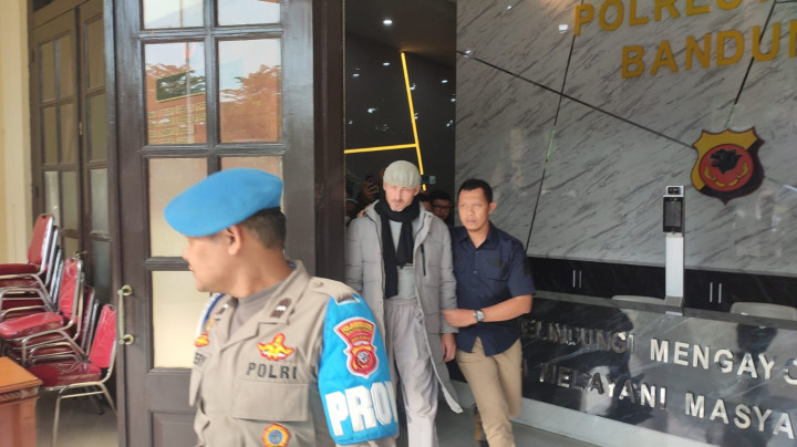 Imam Masjid yang Diludahi Cabut Laporan dan Memaafkan WN Australia