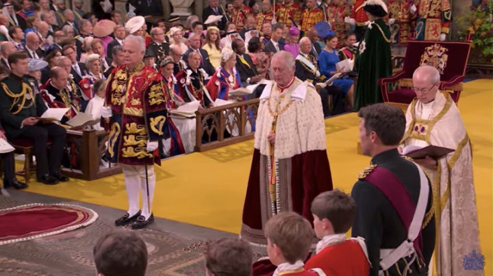 Prosesi Penobatan Raja Charles III di Westminster Abbey Dimulai