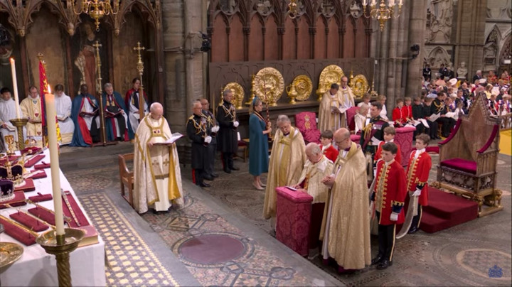 <i>'God Save King Charles'</i>, Raja Charles Baca Sumpah Sebagai Raja Inggris