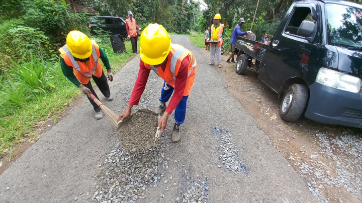 Ribut-Ribut Jalan Rusak, Belanja PUPR untuk Jalan di Lampung Baru Capai Rp81,6 Miliar
