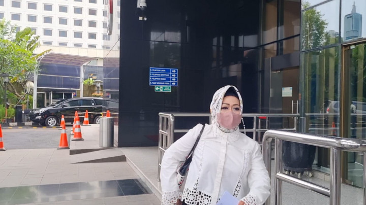 Penuhi Panggilan KPK, Kadinkes Lampung Reihana Ngaku Sehat