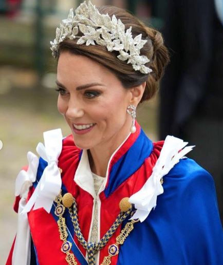 Ini Alasannya Kate Middleton Hanya Pakai Mahkota Bunga saat Penobatan Raja Charles III