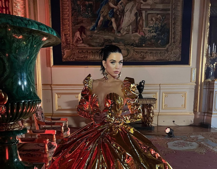 Katy Perry Bangga Tampil di Konser Perayaan Penabalan Raja Charles III